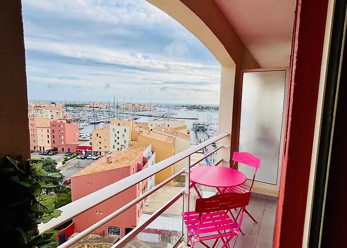 Centre Port,vue Panoramique,clim,balcon,wifi Appartement *